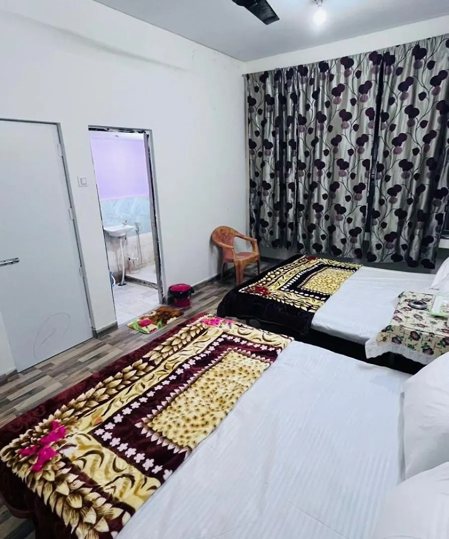 Krishna Vishun Villa Varanasi 0*,